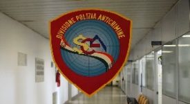Detenuto prossimo alla scarcerazione preannuncia crimini violenti polizia anticrimine