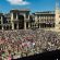 Non più di 5.000 persone in tre manifestazioni. Gli anarchici vandalizzano banche e muri di via Padova