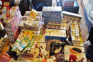Arrestati due pregiudicati per rapina in una tabaccheria