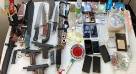 Droga e armi in un orto del Municipio 5