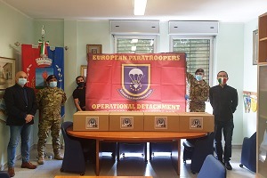 Continua la distribuzione di DPI dell'European Paratroopers Association