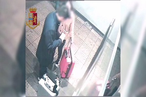 Cinque arresti per furti sui treni e resistenza