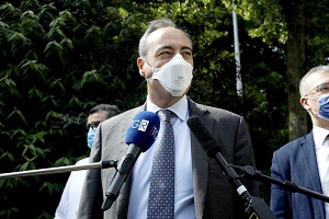 Oltre 20.000 tamponi e 271 positivi. Proseguono tamponi negli aeroporti e test per personale scolastico Gallera: positivi individuati frutto di presenza pregressa del virus, ma nessun nuovo contagio Gallera: riapriamo le RSA con regole molto rigide