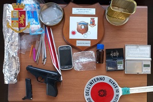 Via Capecelatro: arrestato 42enne per spaccio