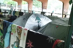 La bocciofila del parco in Largo Marinaio d'Italia trasformata in tendopoli