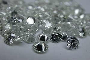 Truffa diamanti, arrestato imprenditore
