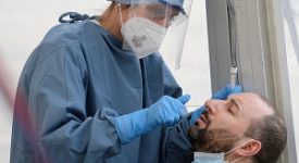 Coronavirus: calano ricoverati e terapie intensive Coronavirus: 91 casi e 4 decessi Gallera: bloccati sei focolai grazie a protocolli di Ats