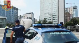 polizia centrale pirelli Arrestato mentre tenta di derubare un tassista