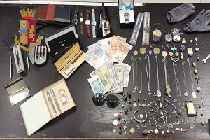 Sei arresti per furti in appartamento