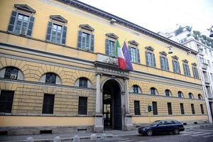 Due arresti per contrabbando di tabacchi e omicidio Arrestato omicida bulgaro Fermato per furto si impicca in questura