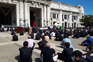 Sciiti celebrano l'Ashura in Stazione Centrale