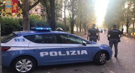 Aggressione in strada: arrestati due rapinatori