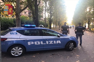 Aggressione in strada: arrestati due rapinatori