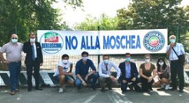 Presidio di Forza Italia contro la moschea di via Novara