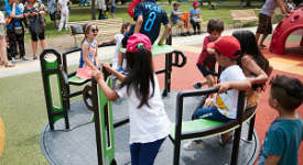 Nuova area giochi ai giardini Lucarelli