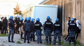Ancora disordini nel CPR di via Corelli