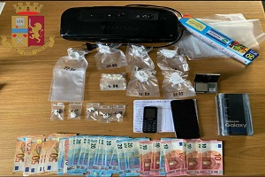 Quattro arresti per droga in un giorno