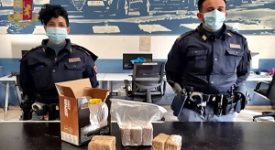 Tre arresti e sequestrati 5 chili di droga