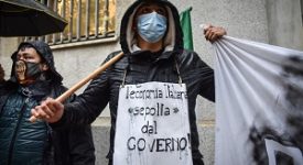 Protesta dei ristoratori sotto la Prefettura