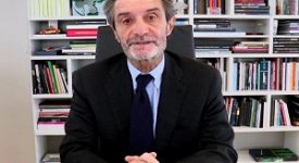 "Questi assembramenti rischiano di mettere in gioco tutta la fatica fatta in questi mesi. Sono stati difficili, duri, settimane durante Coronavirus: 4.916 casi e sette morti. Fontana: situazione drammatica Coronavirus: appello del Governatore Fontana ai lombardi