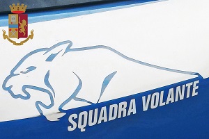 Reddito di cittadinanza: tre arresti per truffa La Polizia arresta due pusher Rumena rapina supermarket e aggredisce i poliziotti Via Padova. arrestato spacciatore senegalese Danneggiano una macchina della Polizia e inveiscono contro gli agenti Quattro colombiani arrestati per spaccio e ricettazioneUsa documenti falsi per chiedere il reddito di cittadinanza Marocchino danneggia auto e aggredisce agente squadra volante