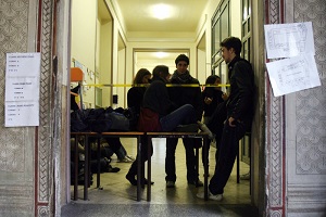 Il Liceo Manzoni fa marcia indietro sulla media del 9