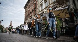 Tornano in piazza i giovani di Fridays for Future