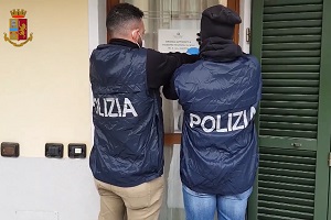  Sequestra beni a un noto truffatore rip deal