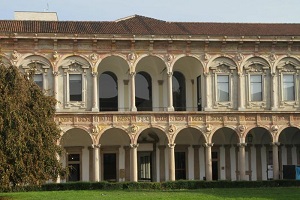 Proteste per lo stop alle iscrizioni a mediazione linguistica Statale pronta a brevettare un vaccino Statale: provvedimenti contro docente per un post sessista