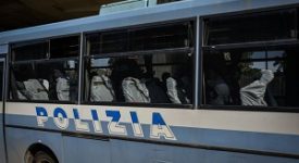 Senegalese aggredisce agenti al CAS di via Corelli