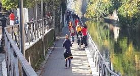 Domenica mattina tutti a passeggio