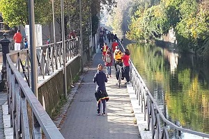 Domenica mattina tutti a passeggio