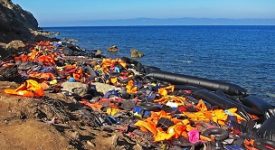 A Lampedusa è il momento dei mini sbarchi. Nei giorni scorsi sono continuari gli