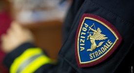 polizia stradale Tre arresti per furto di pacchi Amazon