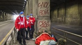 Natale: la festa per i senzatetto sarà take away