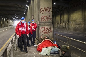 Natale: la festa per i senzatetto sarà take away