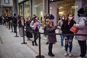 A Natale contingentate le presenze in Galleria
