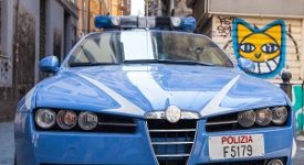 Sfondano vetrina negozio e portano via cassa Uomo arrestato con la droga degli zombie Arrestati due borseggiatori Va a rubare con il figlio e rimane intrappolata Algerino arrestato per ricettazione Arrestato spacciatore ciclista Prostituzione in centro tattoo: arrestati padre e figlio Sanzionati in cinque a pranzo in un ristorante L'Assessore De Corato ha incontrato il sindacato di Polizia SAP
