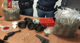 Un arresto per detenzione d'armi e spaccio