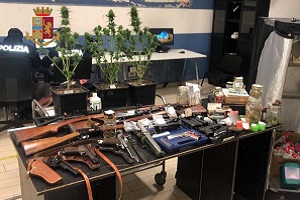 Bonola: scoperta serra casalinga di cannabis