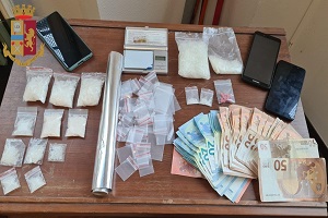 A Porta Genova arrestato corriere dello shaboo