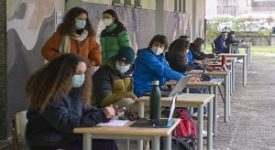 Occupato anche il liceo Einstein