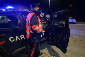 Ubriaca investe un Carabiniere