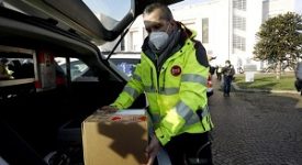 Iniziate le vaccinazioni in tutti glu hub lombardi