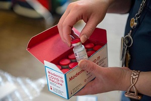 Truffa anziana fingendosi il figlio bisognoso di un vaccino
