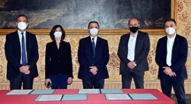 Firmato oggi il Protocollo d’intesa per la qualità del lavoro negli appalti del Comune