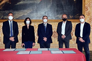 Firmato oggi il Protocollo d’intesa per la qualità del lavoro negli appalti del Comune