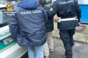 Tre arresti per violenza sessuale e pedopornografia