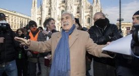 I gilet arancioni protestano contro le restrizioni