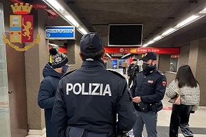Controllate 210 persone nella MM Lambrate
